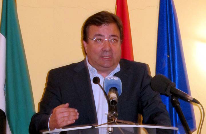 El presidente extremeño, Guillermo Fernández Vara, durante el acto de inauguración