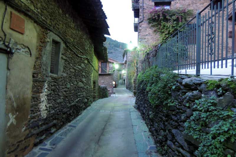 Callejuela de Robledillo de Gata