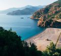 Descubrir los encantos de Córcega, “la Isla de la Belleza”, desde el mar