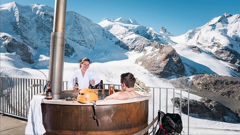 Paseo con raquetas, baño caliente y fondue