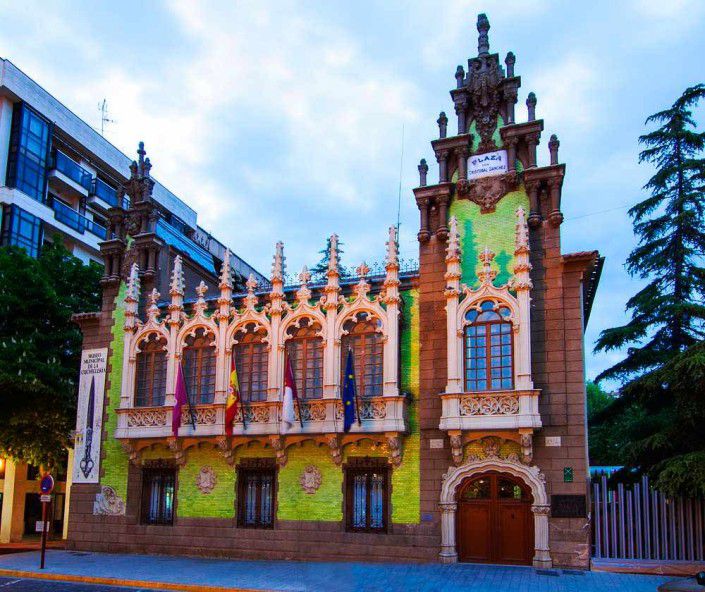 MUSEO DE LA CUCHILLERIA