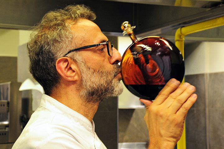 El chef Massimo Bottura y su aceto. Foto©Pedro Grifol.