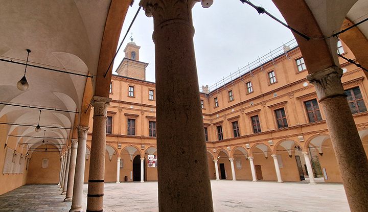 Carpi. Patio porticado del Palazzo dei Pio. Foto©Pedro Grifol.