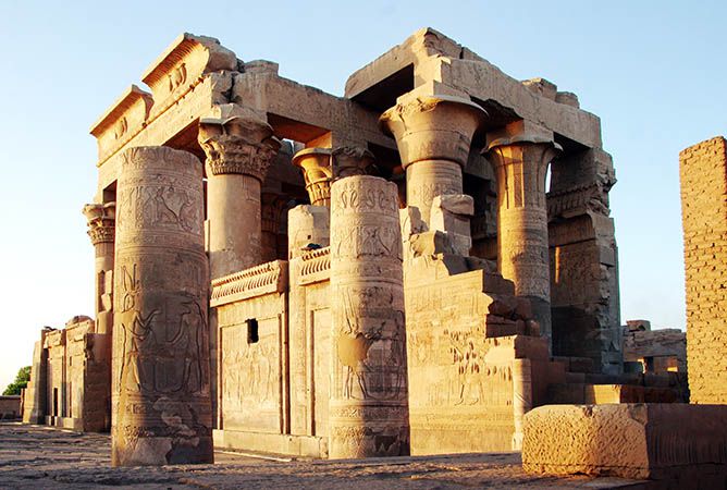 TEMPLO DE KOM OMBO