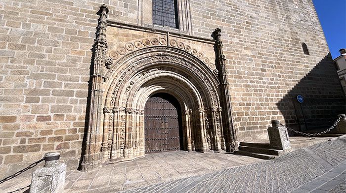Brozas. Iglesia Ntra Sra. Asunción