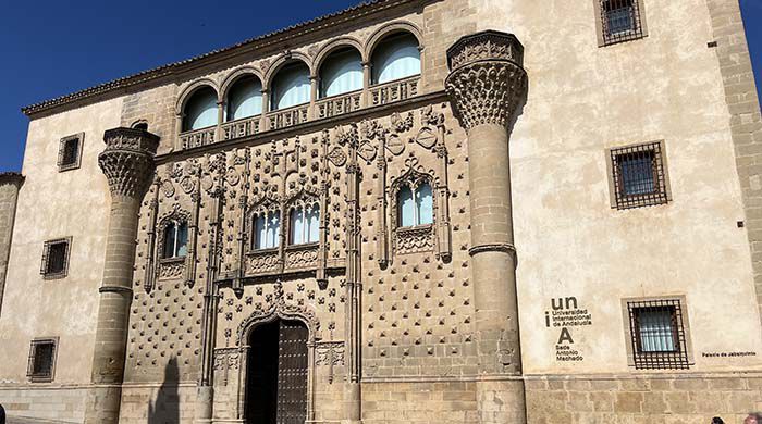 Baeza. Plaza de Jabalquinto