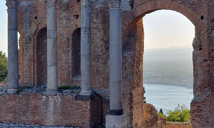 EL MAR DESDE TAORMINA