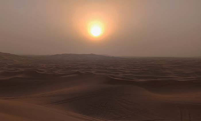 Puesta de sol en el desierto