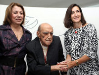 Oscar Niemeyer recibe la Orden de las Artes y de las Letras de España