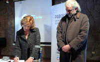 La Ministra de Bienes Nacionales, Catalina Parot, firmó en una ceremonia un convenio institucional con la Fundación Senderos de Chile