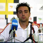 Xavi sigue peleando la guerra
