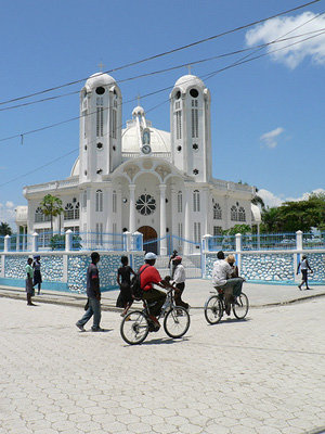 HAITI: Esencia de naturaleza colonial con ambiente criollo