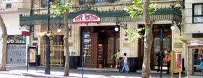 Café Tortoni, un clásico con gran historia, en pleno centro porteño.