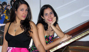 Prisca (d) y Marieva Dávila 