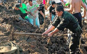 En Medellín un alud sepultó 50 viviendas
