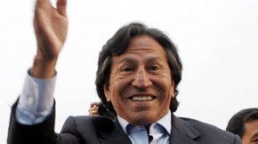 Alejandro Toledo, ex presidente de Peru remonta en las encuestas de intención de voto.