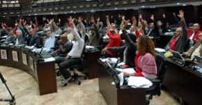 El parlamento venezolano otorga a Chávez poderes excepcionales
