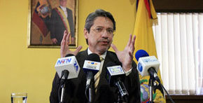 El nuevo embajador ecuatoriano en Bogotá, Raúl Vallejo 

