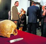 El cráneo preincaico regresará en breve al Perú.