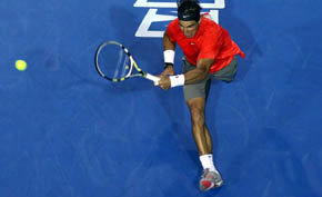 Nadal mantiene el favoritismo y avanza en el abierto de Australia