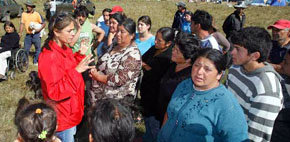 La intendenta Van Rysselberghe es acusada de cometer irregularidades en la entrega de viviendas post terremoto