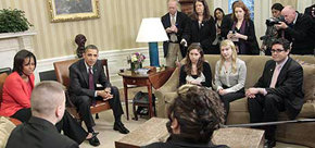 Obama y su esposa lanzan campaña contra acoso psicológico entre escolares