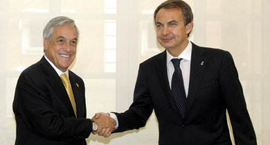 Sebastián Piñera (i) y José Luis Rodríguez Zapatero en La Moncloa