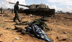 La OTAN asume el mando militar de la operación en Libia
