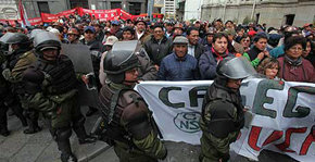 Evo Morales no logra acuerdo con sindicatos y sigue protesta obrera en Bolivia