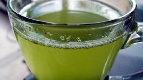 Tomar té verde y hacer Tai Chi ayuda a fortalecer los huesos
