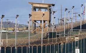 Wikileaks difunde documentos secretos sobre abusos en cárcel de Guantánamo