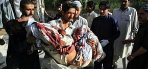Atentado suicida con unos 80 muertos en Pakistán