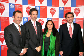 De (i) a (d) Pedro Margozzini, Lan Chile; Alvaro Castila, SERNATUR; Lorena Arriagada, Achet; y Mauro Magnani, Presidente de Hoteleros de Chile.