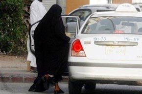 Mujeres desafían prohibición y toman el volante en Arabia Saudita