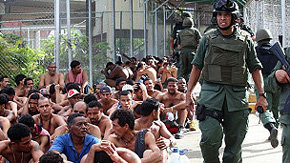 Crisis en cárceles en Venezuela toma dramáticos ribetes políticos
