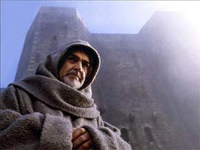 Sean Connery, protagonizó la versión cinematográfica de la novela de Eco.