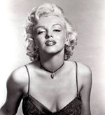 Marilyn Monroe habría rodado la cinta entre 1946 y 1947. 

