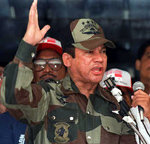El general Manuel Noriega en una foto de archivo de 1988. 