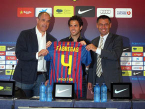 Cesc Frabegas fue presentado en Barcelona