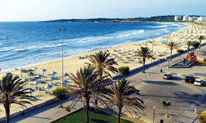 Cala Millor, kilómetros de playas de arenas doradas...
