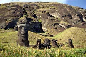 Volcán Rano Raraku, la cantera de los Moai