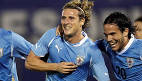 El futbolista Diego Forlán 
