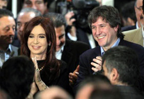 Cristina Fernández viuda de Kirchner, ha ganado las elecciones a presidente de los argentinos por cuatro años más.  