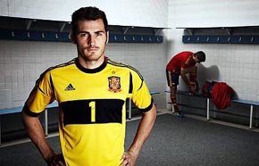 España presentó la camiseta para la Eurocopa 2012