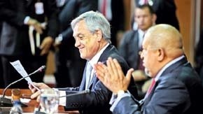 Sebastián Piñera (I),  primer mandatario chileno, presidente del CELAC
