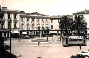 Plaza Aníbal Pinto...