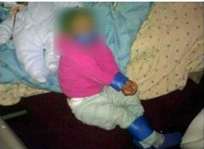 Detenido en Chicago por colgar en Facebook una foto de su hija maniatada