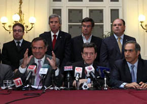 DC-RN sellan acuerdo para reformas: Desde el binominal hasta crear Primer Ministro