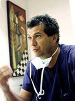 El doctor Héctor Valdés