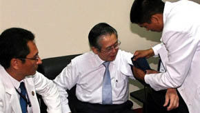 Fujimori afectado por problema vascular